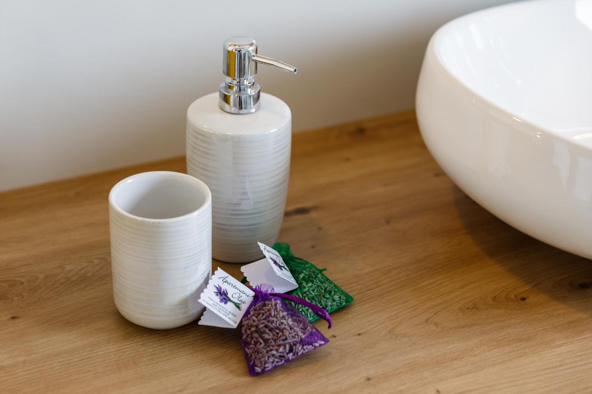 Apartmani Olea II Krk 克尔克 外观 照片